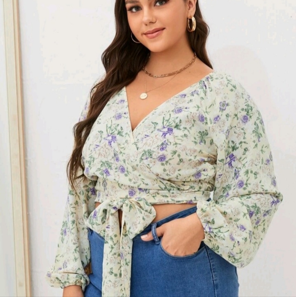 Wrap floral top